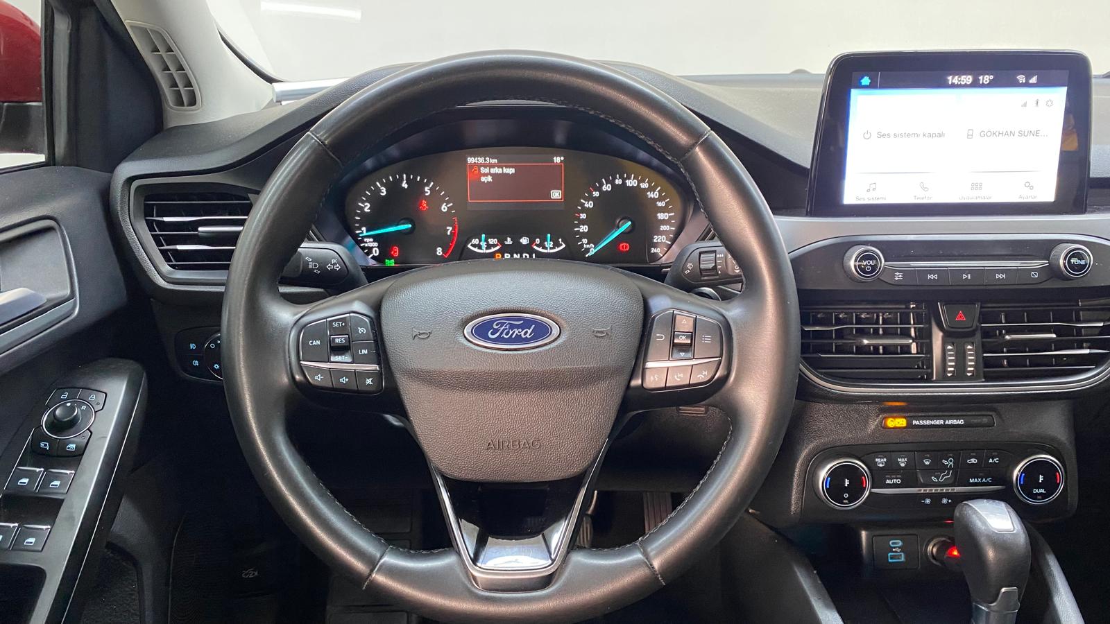 FORD FOCUS 6